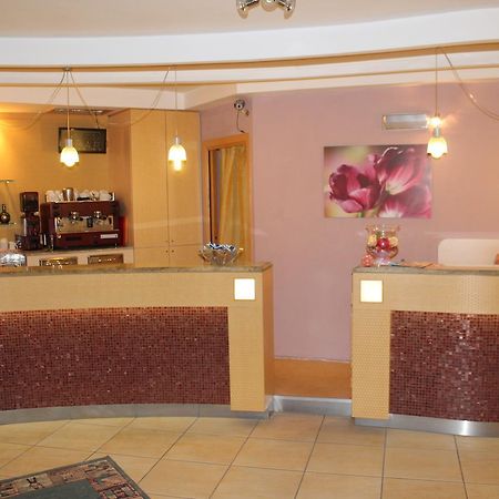 Hotel Oblio Rimini Eksteriør billede